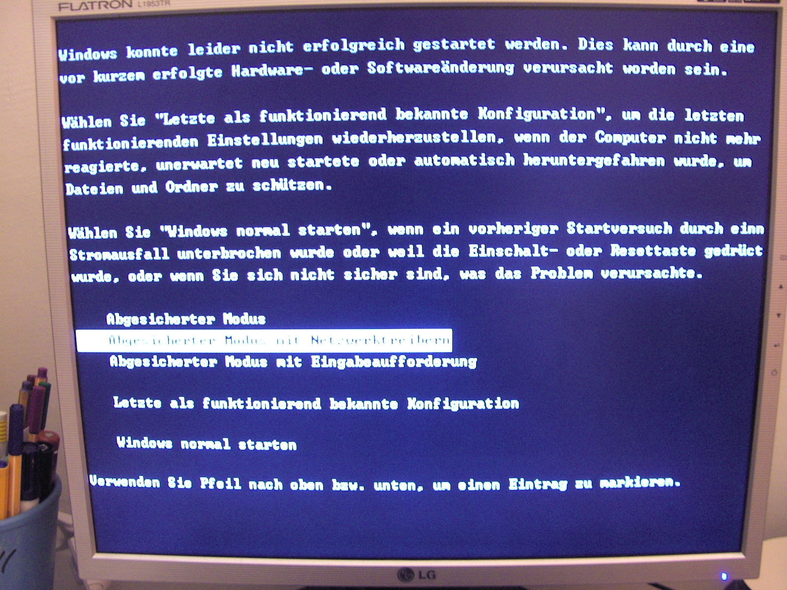 http://s11.directupload.net/images/user/090225/l4l5ifbr.jpg