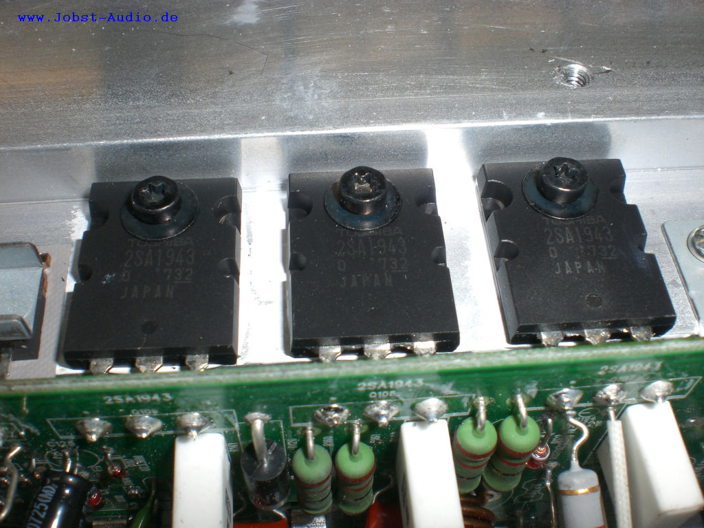 AA V4001+